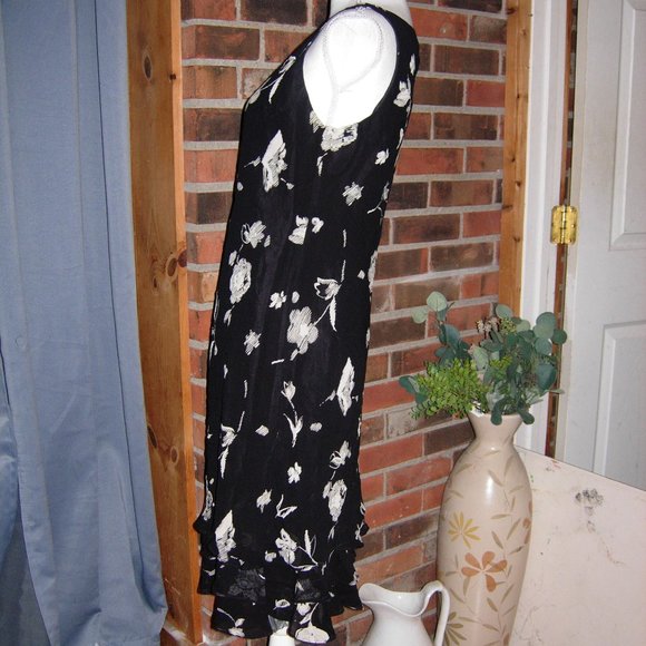 Rena Rowan Black Floral Layered Tiered Sleeveless Shift Dress 10 - Picture 3 of 5